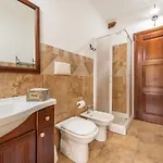 Maison Pinella شقة