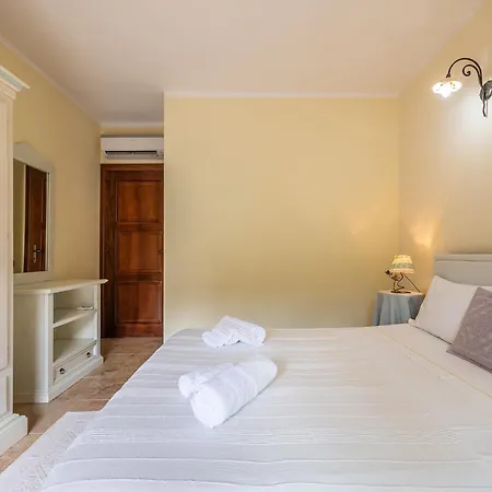 Apartman Maison Pinella
